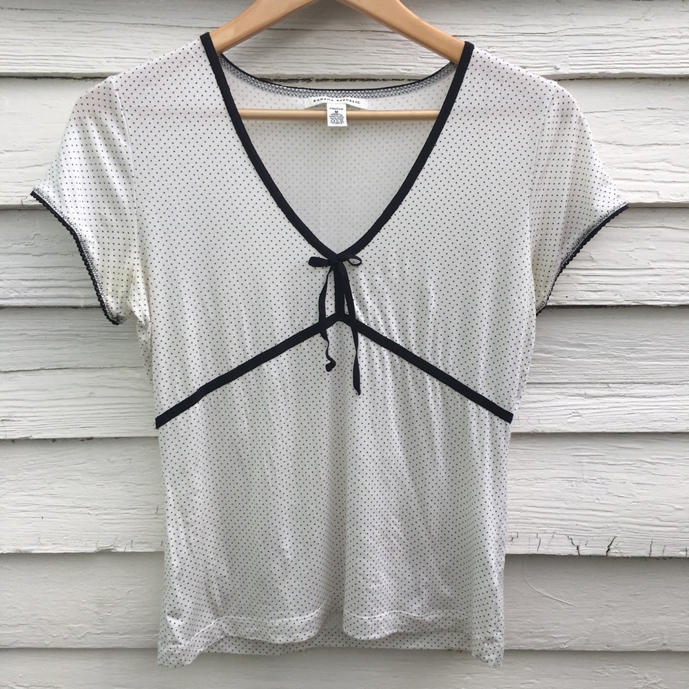 Banana Republic sz M Polkadot shirt